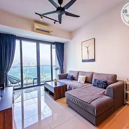 Grand Medini By Rr Jbcity นุสาจายา ภายนอก รูปภาพ