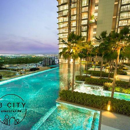 Grand Medini By Rr Jbcity นุสาจายา ภายนอก รูปภาพ