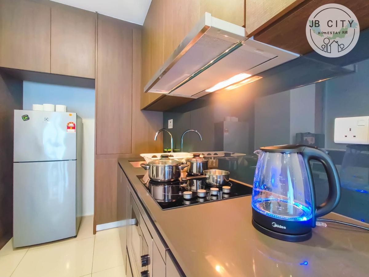 Grand Medini By Rr Jbcity นุสาจายา ภายนอก รูปภาพ