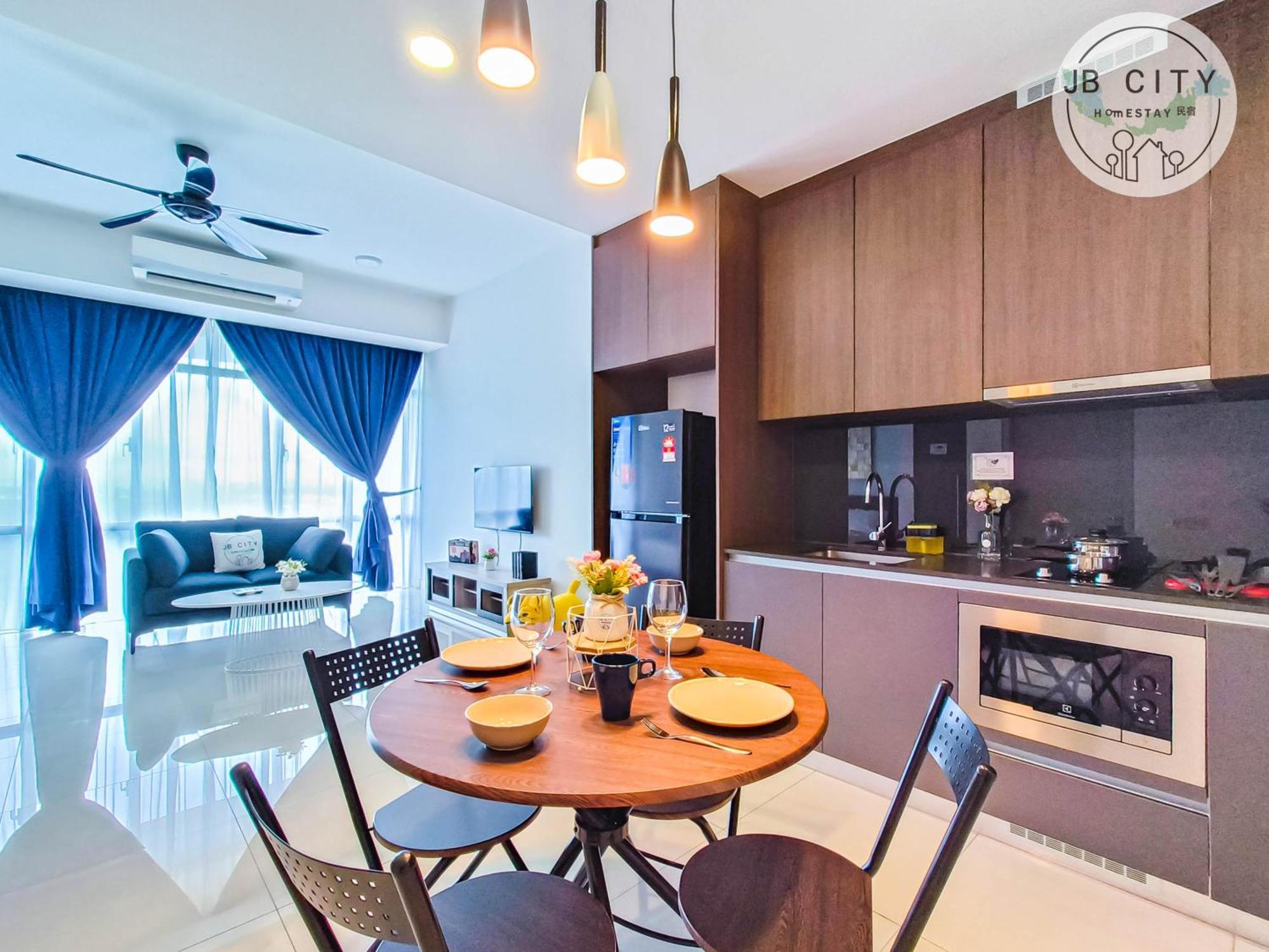 Grand Medini By Rr Jbcity นุสาจายา ภายนอก รูปภาพ
