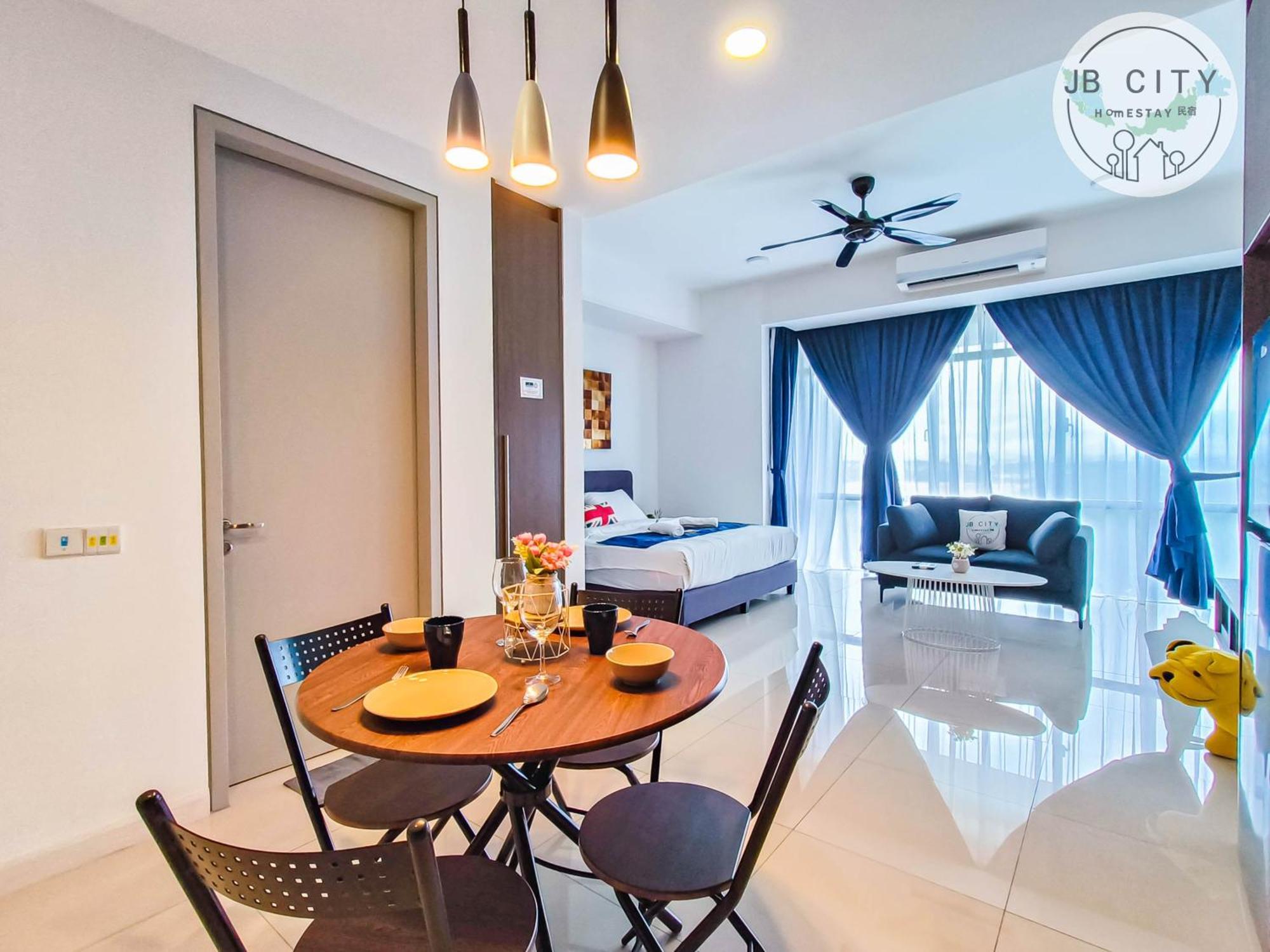 Grand Medini By Rr Jbcity นุสาจายา ภายนอก รูปภาพ