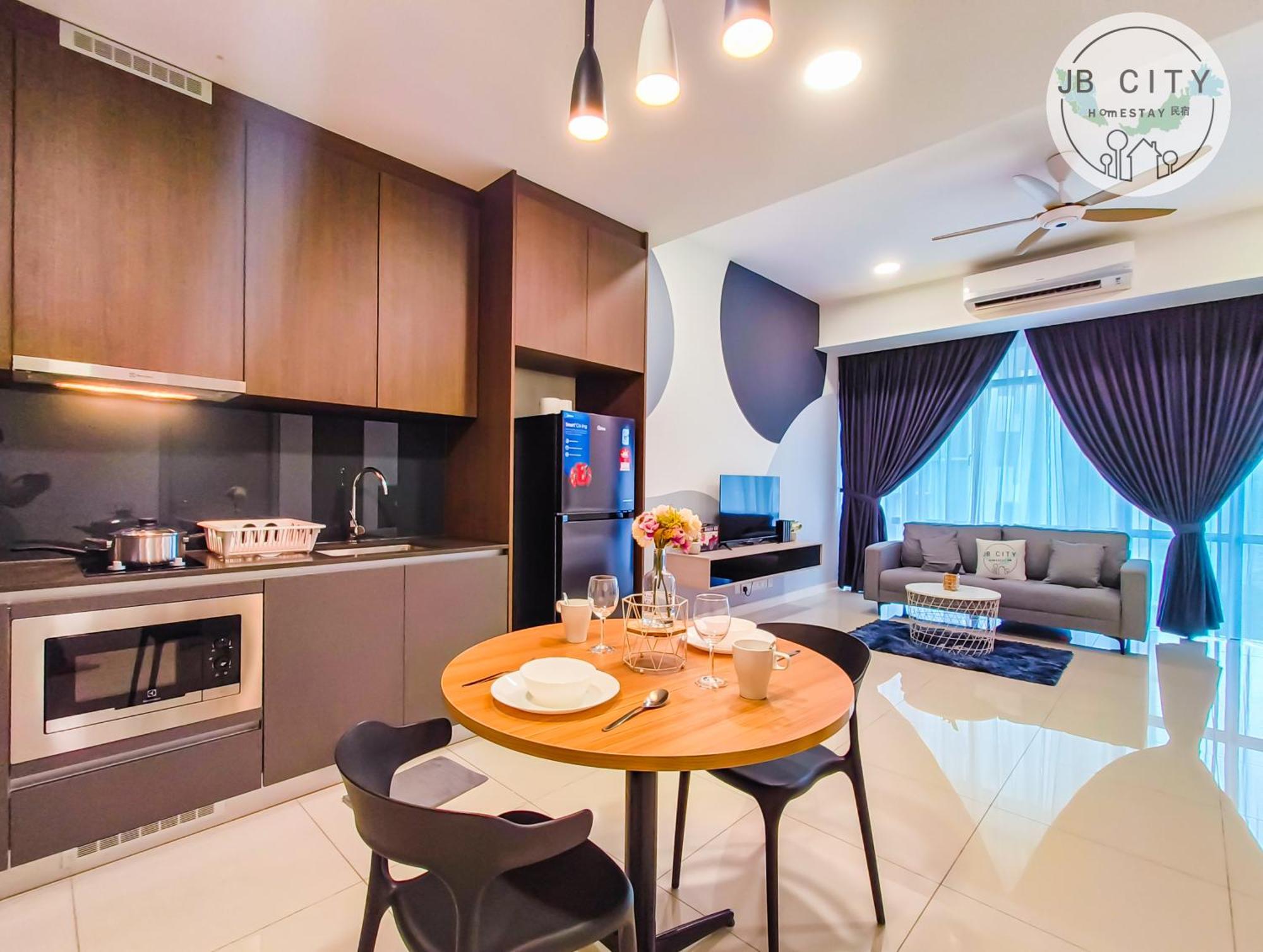 Grand Medini By Rr Jbcity นุสาจายา ภายนอก รูปภาพ