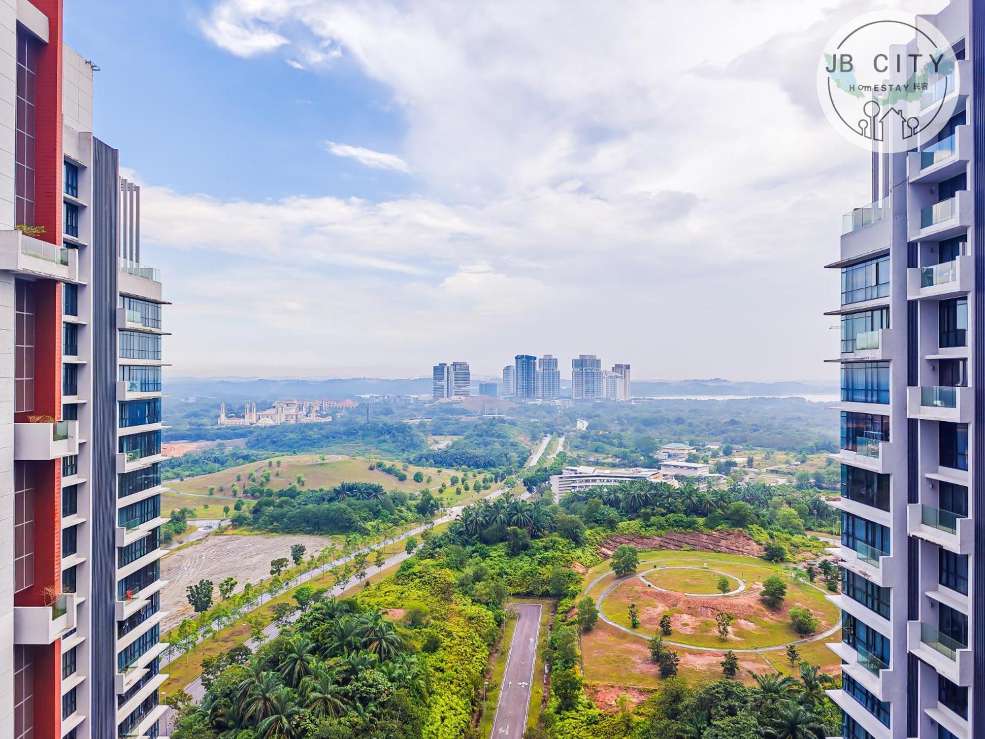 Grand Medini By Rr Jbcity นุสาจายา ภายนอก รูปภาพ