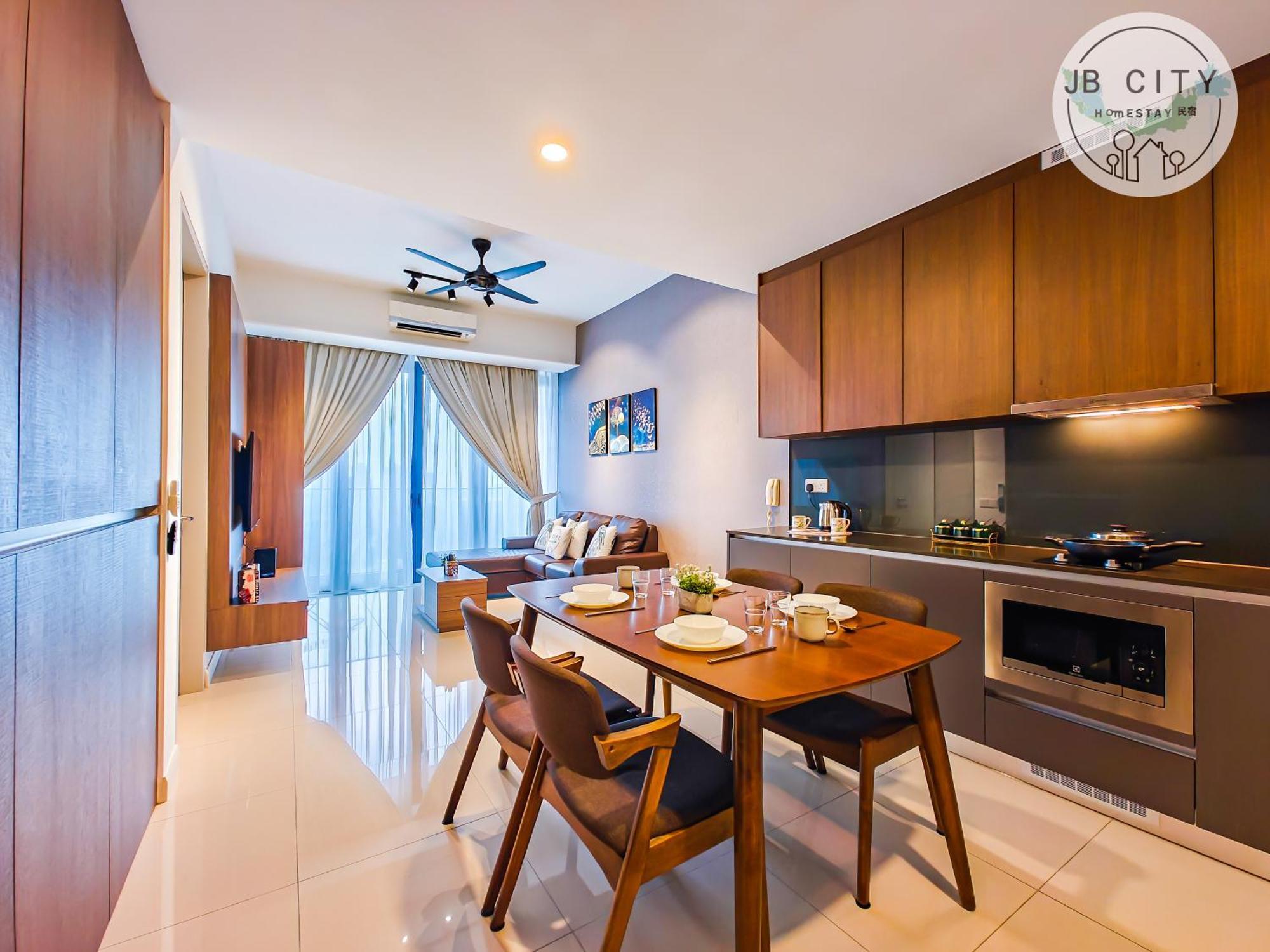 Grand Medini By Rr Jbcity นุสาจายา ภายนอก รูปภาพ