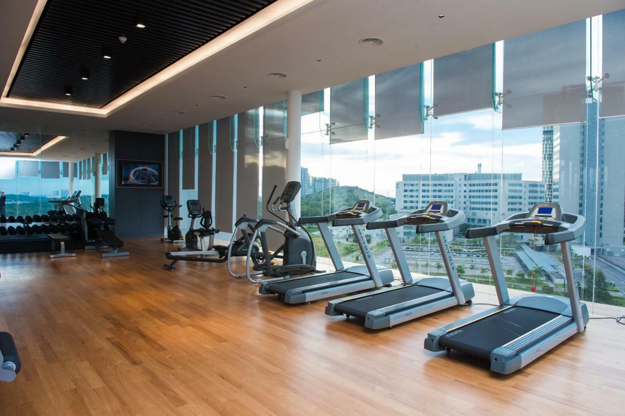 Grand Medini By Rr Jbcity นุสาจายา ภายนอก รูปภาพ